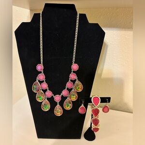 New, never worn, necklace, bracelet & earring set